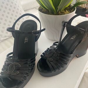 CHANEL Black Strappy sandals